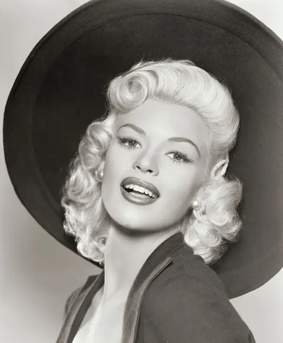 Framed Print : Portrait of Jayne Mansfield Framed Print : Portrait of Jayne Mansfield