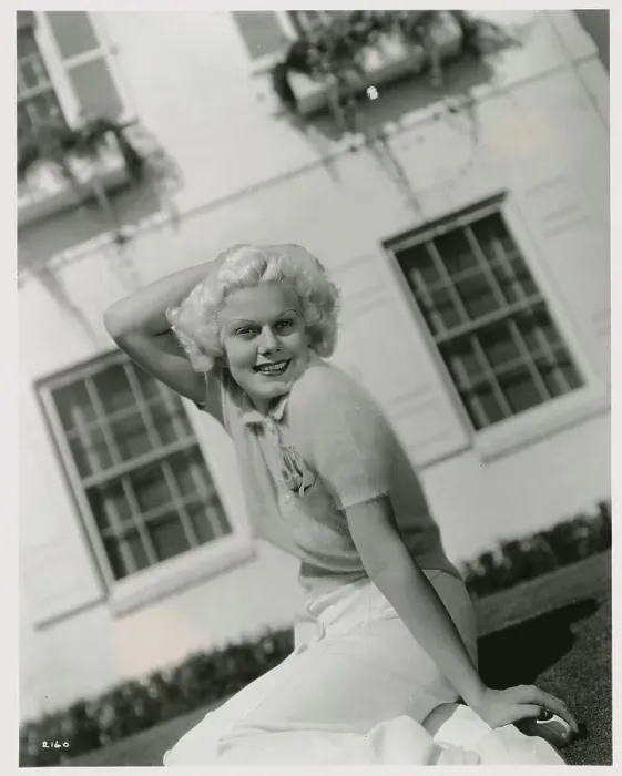 Framed Print : Portrait of Jean Harlow Framed Print : Portrait of Jean Harlow