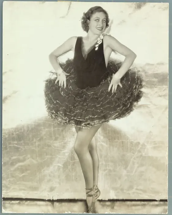 Framed Print : Portrait of Joan Crawford Framed Print : Portrait of Joan Crawford