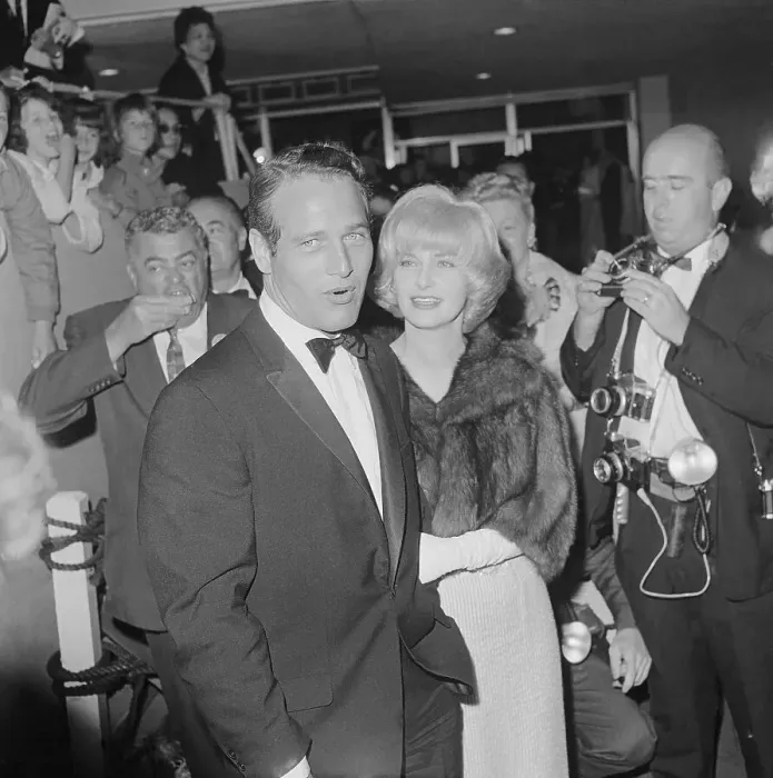 Framed Print : Portrait of Joanne Woodward and Paul Newman Framed Print : Portrait of Joanne Woodward and Paul Newman
