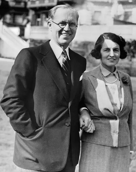 Framed Print : Portrait of Joseph and Rose Kennedy Framed Print : Portrait of Joseph and Rose Kennedy