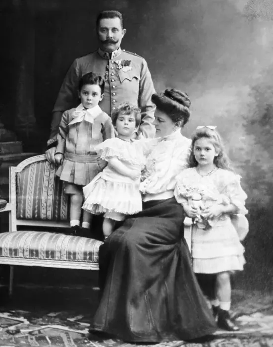 Framed Print : Portrait of King Franz Ferdinand and His Family Framed Print : Portrait of King Franz Ferdinand and His Family