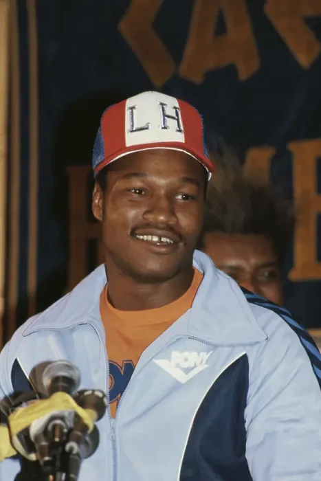 Framed Print : Portrait of Larry Holmes Framed Print : Portrait of Larry Holmes