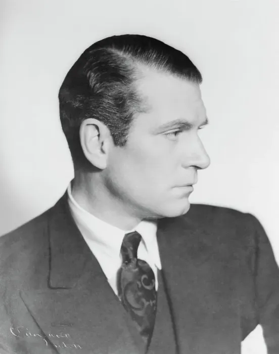Framed Print : Portrait of Laurence Olivier Framed Print : Portrait of Laurence Olivier