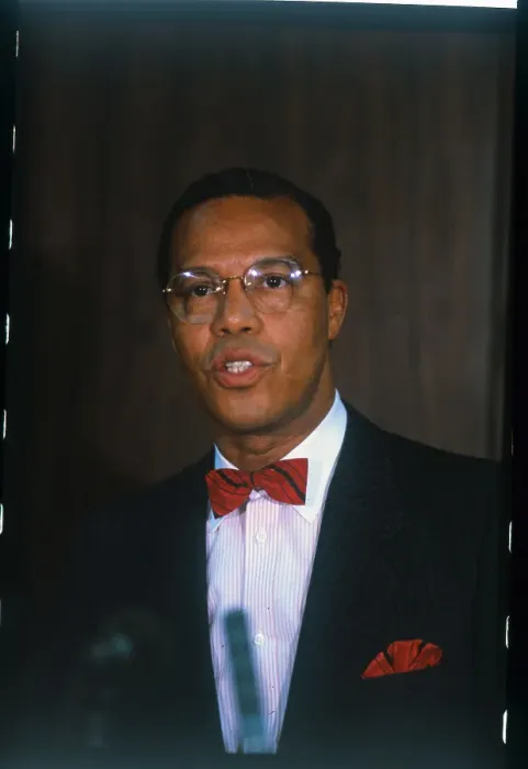 Framed Print : Portrait of Louis Farrakhan Framed Print : Portrait of Louis Farrakhan