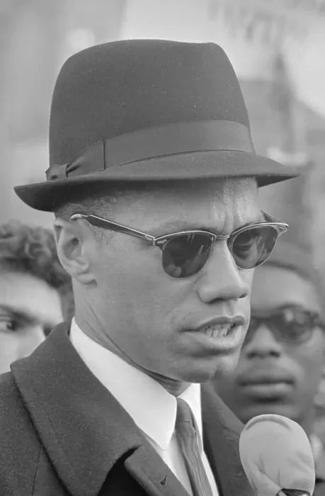 Framed Print : Portrait of Malcolm X