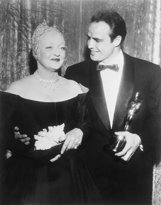 Framed Print : Portrait of Marlon Brando and Bette Davis at Oscars Framed Print : Portrait of Marlon Brando and Bette Davis at Oscars