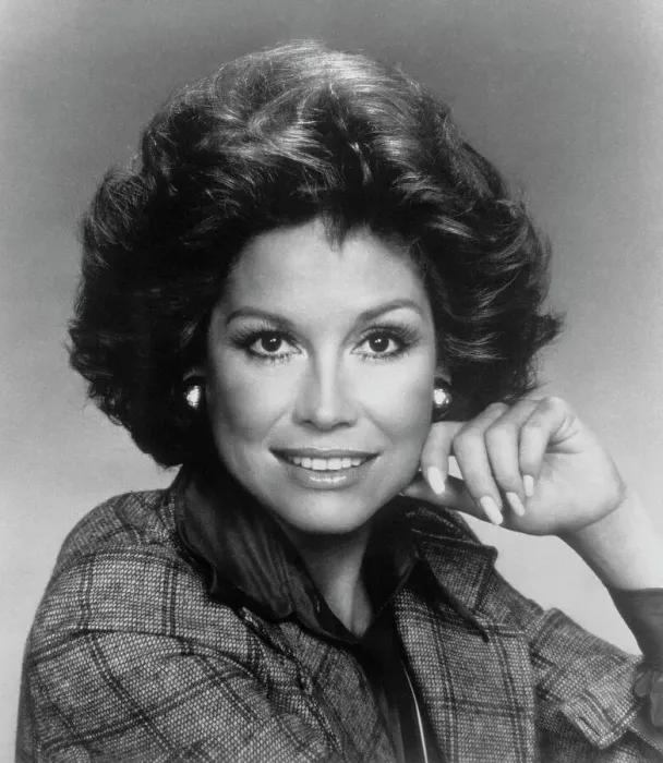 Framed Print : Portrait of Mary Tyler Moore Framed Print : Portrait of Mary Tyler Moore