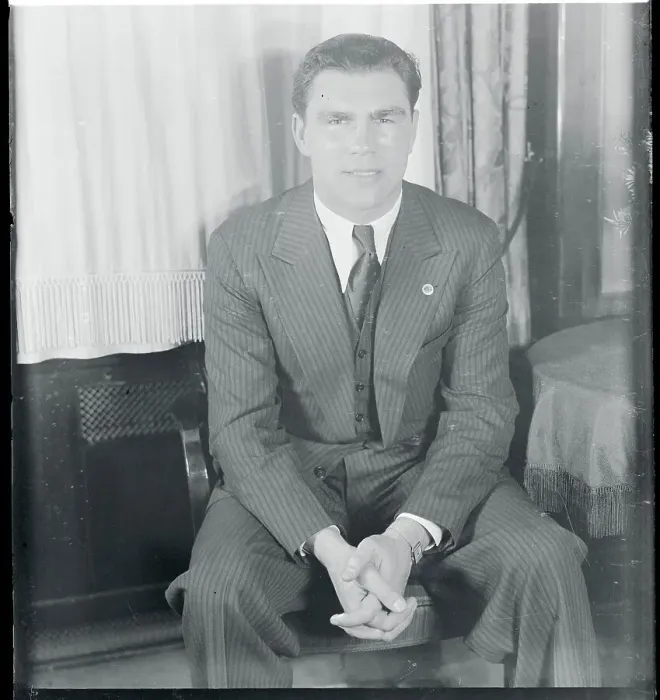 Framed Print : Portrait of Max Schmeling Framed Print : Portrait of Max Schmeling