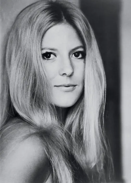 Framed Print : Portrait of Meredith MacRae Framed Print : Portrait of Meredith MacRae