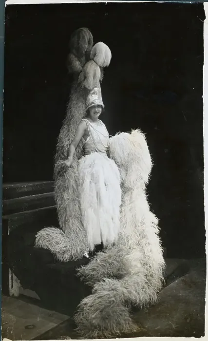 Framed Print : Portrait of Mlle. Minstinguett