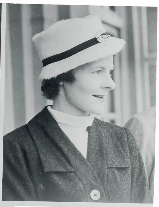 Framed Print : Portrait of Mrs. Anthony Eden