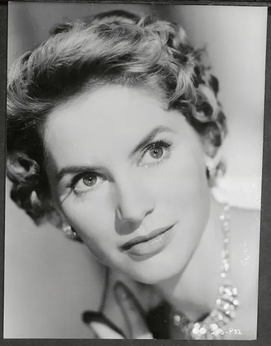 Framed Print : Portrait of Muriel Pavlow Framed Print : Portrait of Muriel Pavlow
