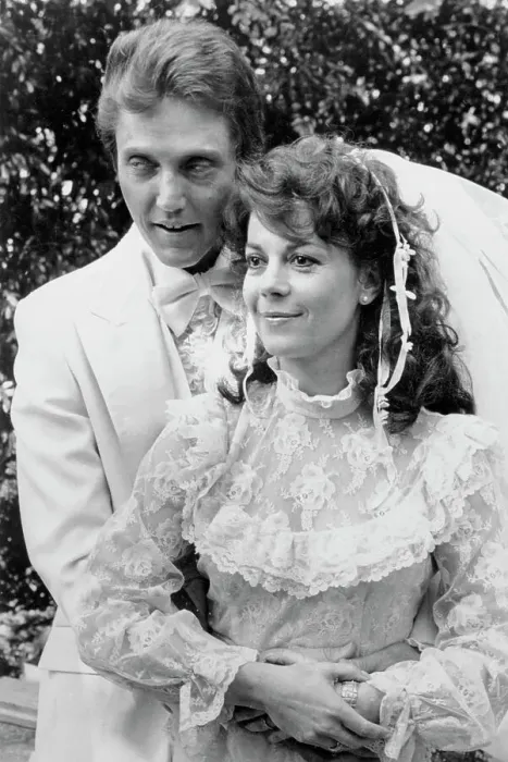 Framed Print : Portrait of Natalie Wood and Christopher Walken Framed Print : Portrait of Natalie Wood and Christopher Walken