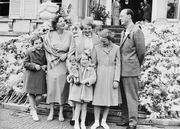 Framed Print : Portrait of Netherlands Royal Family