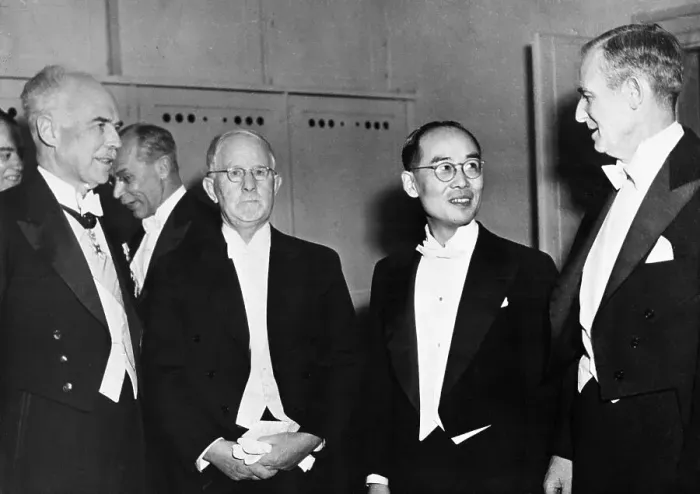 Framed Print : Portrait of Nobel Prize Winners Standing Together Framed Print : Portrait of Nobel Prize Winners Standing Together