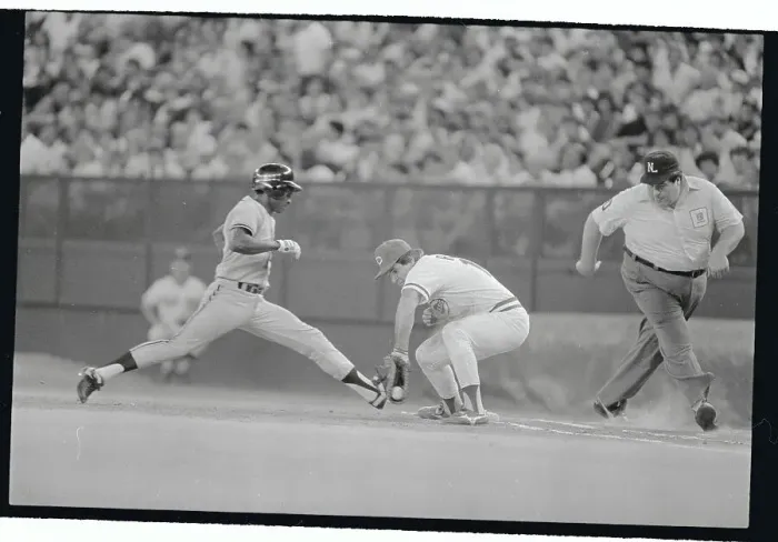 Framed Print : Portrait of Pete Rose Framed Print : Portrait of Pete Rose