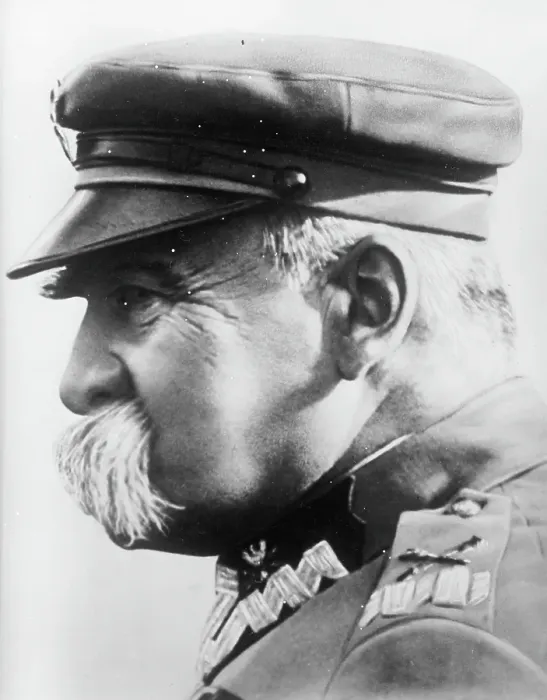 Framed Print : Portrait of Polish statesman Jozef Pilsudski Framed Print : Portrait of Polish statesman Jozef Pilsudski