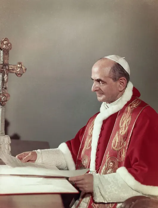 Framed Print : Portrait of Pope Paul VI with Cross