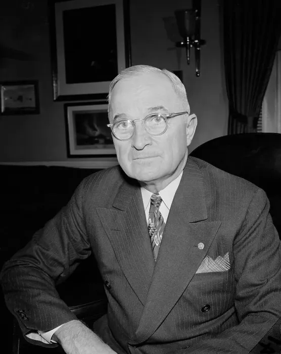 Framed Print : Portrait of US President Harry Truman Framed Print : Portrait of US President Harry Truman