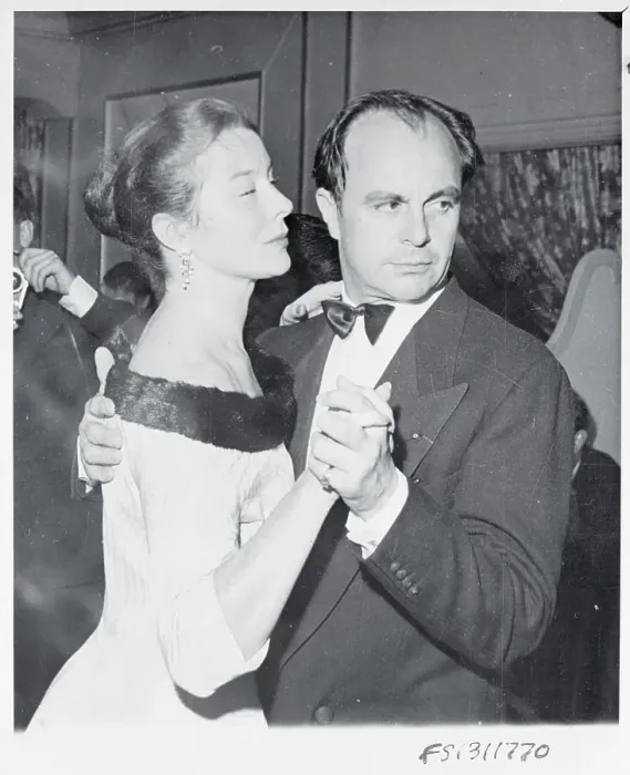 Framed Print : Portrait of Prince Ali Khan Dancing with Bettina