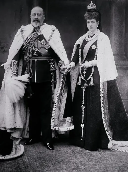 Framed Print : Portrait of Queen Alexandra and King Edward VII Framed Print : Portrait of Queen Alexandra and King Edward VII