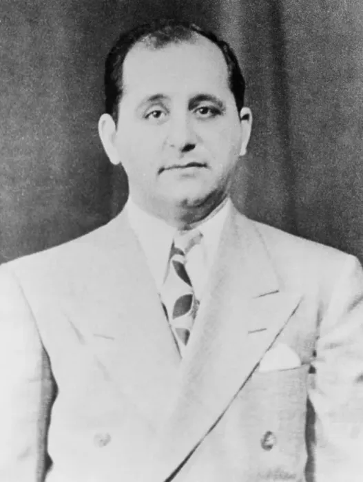 Framed Print : Portrait of Sam Giancana Framed Print : Portrait of Sam Giancana