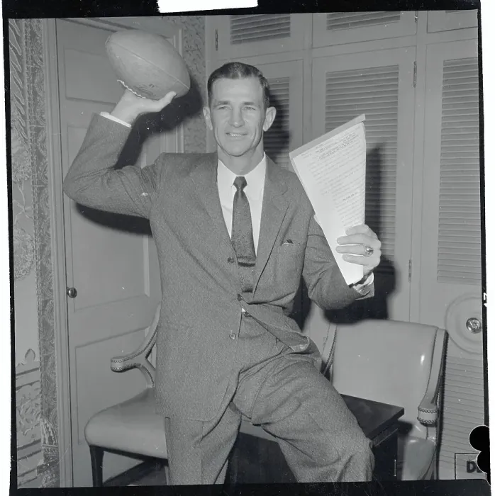 Framed Print : Portrait of Sammy Baugh Framed Print : Portrait of Sammy Baugh