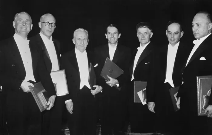 Framed Print : Portrait of Seven Nobel Prize Winners Framed Print : Portrait of Seven Nobel Prize Winners