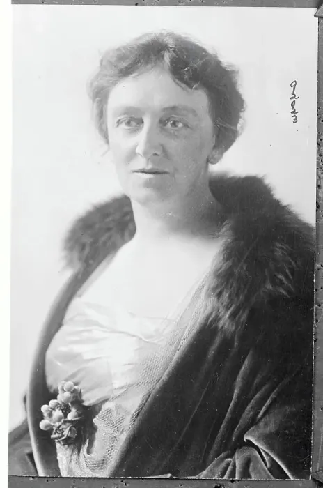 Framed Print : Portrait of Suffragette Maud Younger Framed Print : Portrait of Suffragette Maud Younger