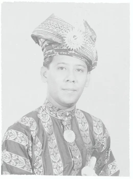 Framed Print : Portrait of Sultan Abdul Halim Badlishah Framed Print : Portrait of Sultan Abdul Halim Badlishah