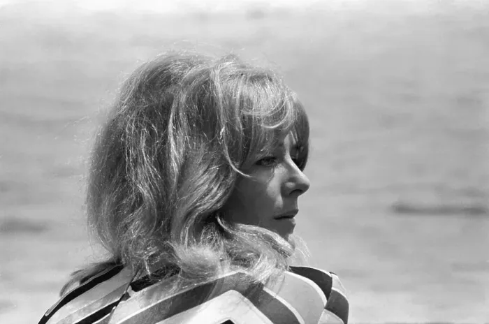 Framed Print : Portrait of Vanessa Redgrave Framed Print : Portrait of Vanessa Redgrave