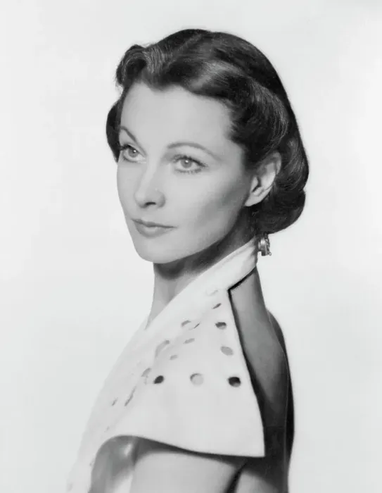 Framed Print : Portrait of Vivien Leigh Framed Print : Portrait of Vivien Leigh