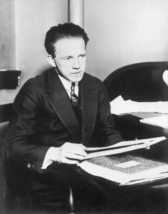 Framed Print : Portrait of Werner Heisenberg Framed Print : Portrait of Werner Heisenberg