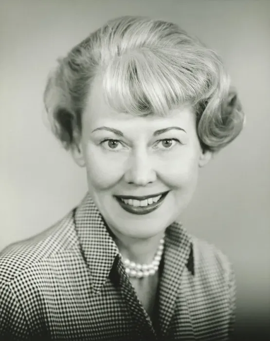 Framed Print : Portrait of woman with pearl necklace, (B&W), (Close-up) Framed Print : Portrait of woman with pearl necklace, (B&W), (Close-up)