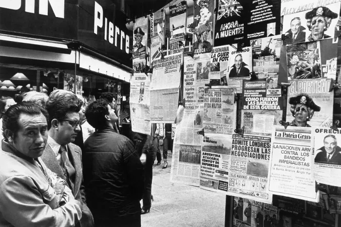 Framed Print : Posters of Thatcher and Haig Framed Print : Posters of Thatcher and Haig