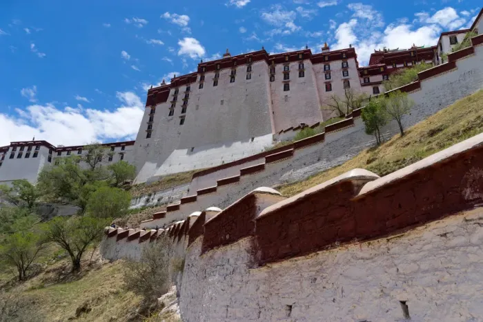Framed Print : Potala Palace, Tibet, China Framed Print : Potala Palace, Tibet, China