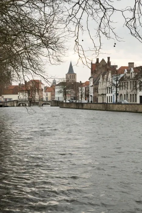 Framed Print : Potterierei Canal in Bruges Framed Print : Potterierei Canal in Bruges