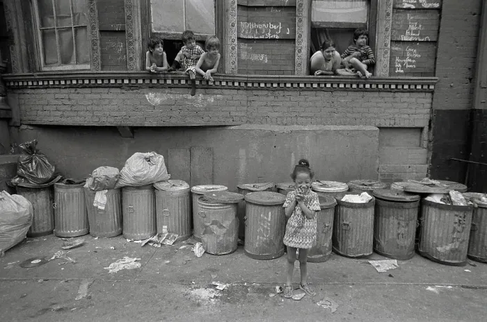 Framed Print : Poverty in America 1972:New York's Lower East Side Framed Print : Poverty in America 1972:New York's Lower East Side