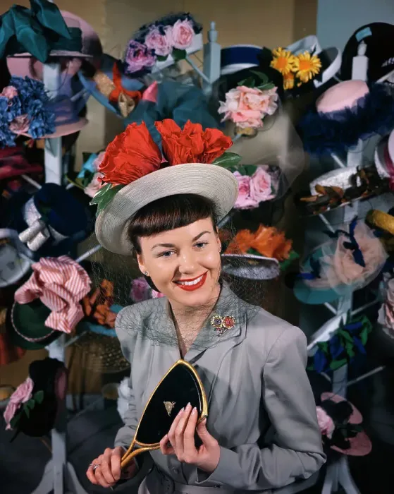 Framed Print : Powell McDonald Shopping for Hats in New York Framed Print : Powell McDonald Shopping for Hats in New York