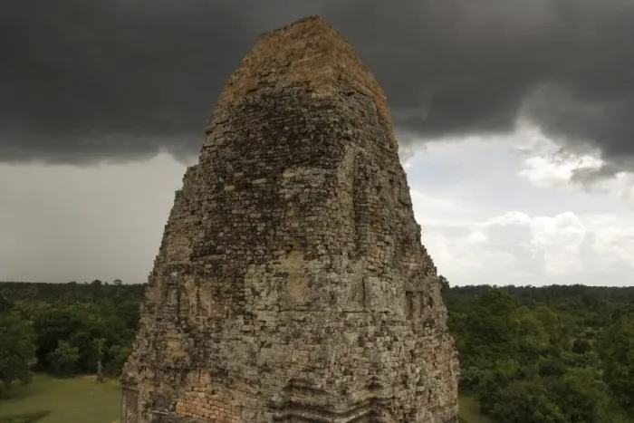 Framed Print : Pre Rup temple under a stormy sky Framed Print : Pre Rup temple under a stormy sky