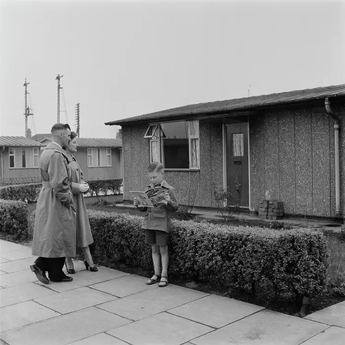 Framed Print : A Prefab House, 1955 Framed Print : A Prefab House, 1955