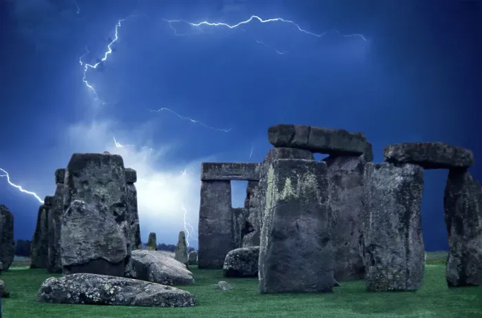 Framed Print : The prehistoric Stonehenge Monument on the Salisbury Plain, UK with time-exposure of lightning Framed Print : The prehistoric Stonehenge Monument on the Salisbury Plain, UK with time-exposure of lightning