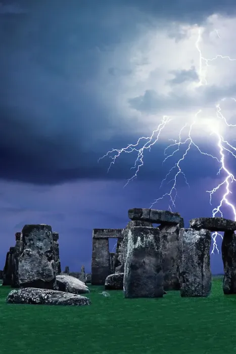 Framed Print : The prehistoric Stonehenge Monument on the Salisbury Plain, UK with time-exposure of lightning Framed Print : The prehistoric Stonehenge Monument on the Salisbury Plain, UK with time-exposure of lightning