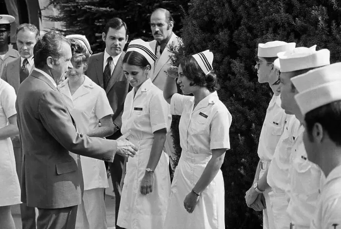 Framed Print : Pres. Nixon Leaving Bethesda Naval Hosp Framed Print : Pres. Nixon Leaving Bethesda Naval Hosp