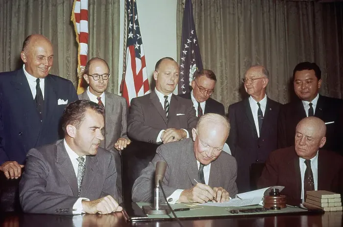 Framed Print : President Eisenhower Signing Proclamation of Hawaii's Statehood Framed Print : President Eisenhower Signing Proclamation of Hawaii's Statehood