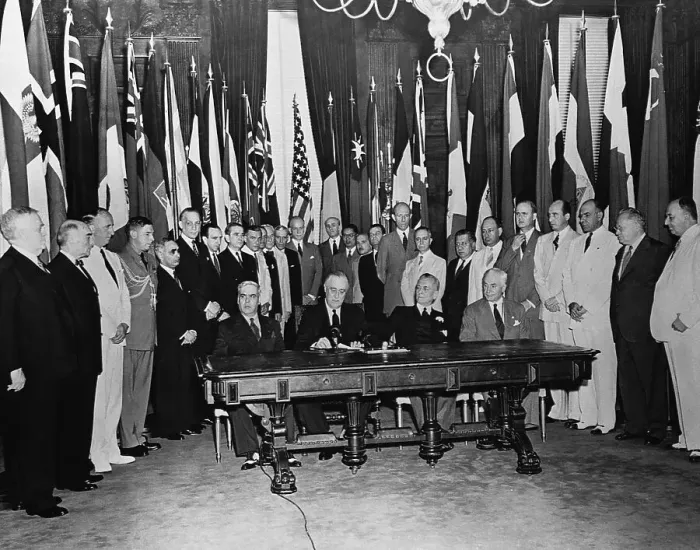 Framed Print : US President Franklin D. Roosevelt with Allied Nations Representatives Framed Print : US President Franklin D. Roosevelt with Allied Nations Representatives