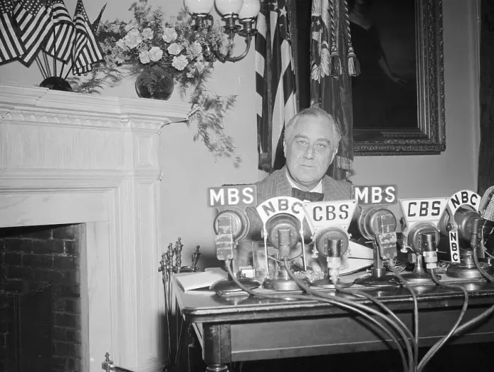 Framed Print : President Franklin D. Roosevelt Speaking at Network Microphones Framed Print : President Franklin D. Roosevelt Speaking at Network Microphones