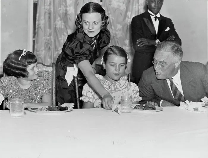 Framed Print : President Franklin D. Roosevelt Talking with Polio Patients Framed Print : President Franklin D. Roosevelt Talking with Polio Patients