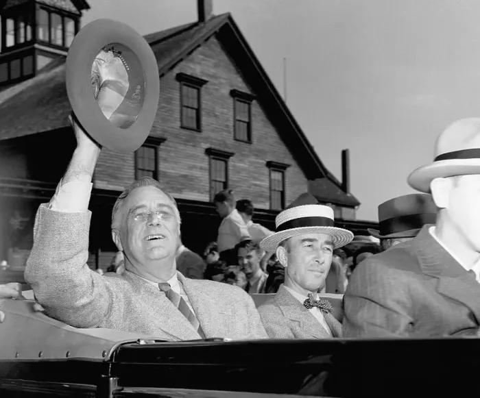 Framed Print : President Franklin D. Roosevelt Waving His Fedora